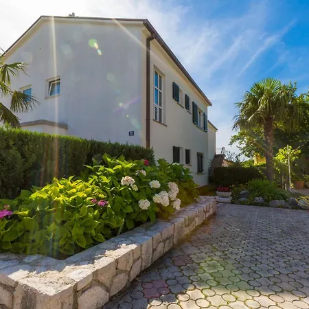 Nella 2 - Hr-01829-02 By Interhome Appartement Crikvenica